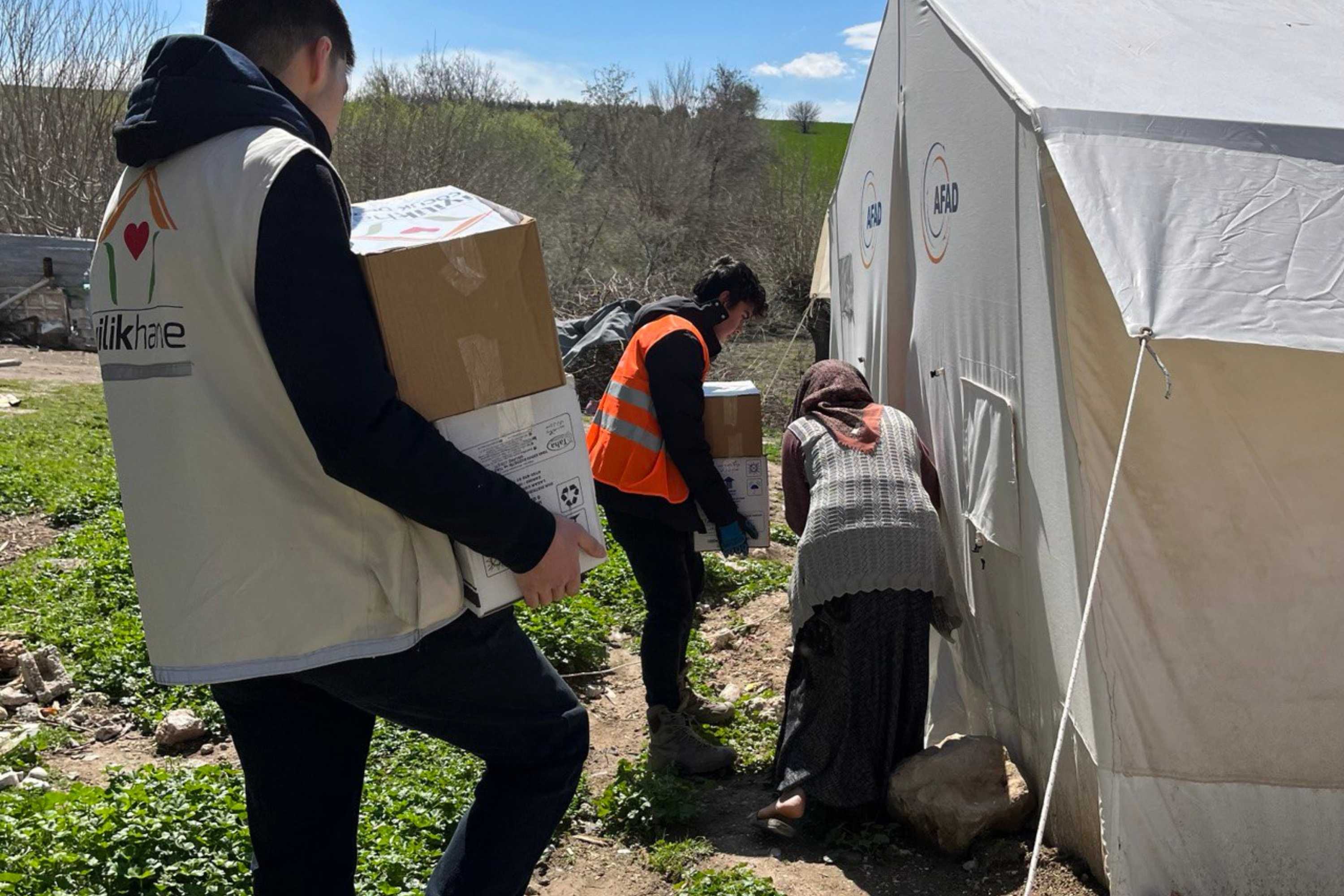 Emergency Aid İs Still Ongoing To The Earthquake-Stricken Region